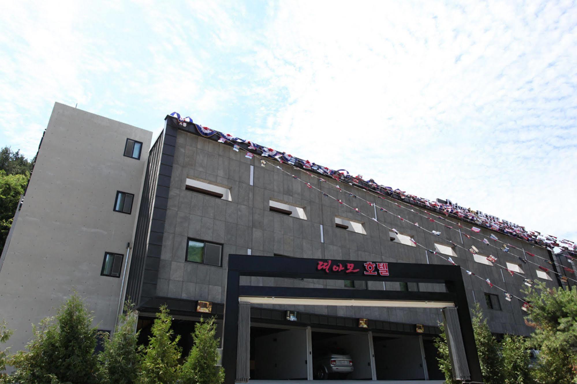 Drive In Hotel Tiamo Пхочхон Екстер'єр фото